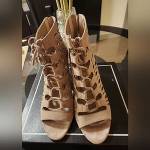 Karl Lagerfeld Bootie 9.5